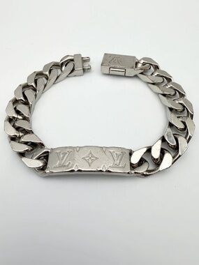 Authentic Louis Vuitton Logo Monogram Chain Bracelet Silver tone Italy M00270